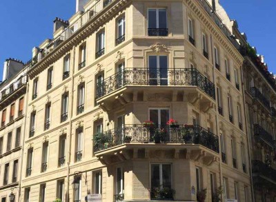 Restauration de façade en pierre apparentes à Vire